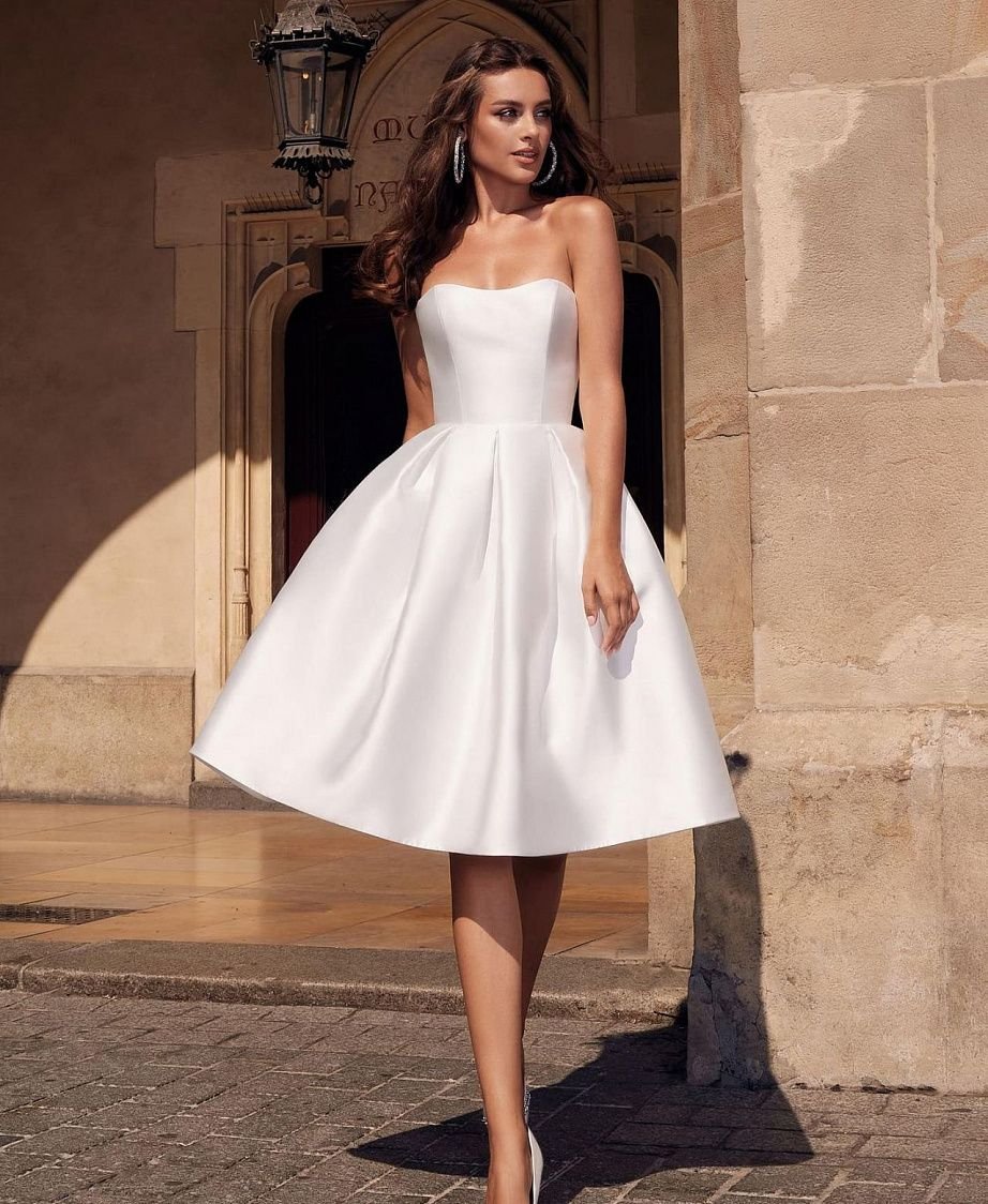 Красивые платья миди на выпускной