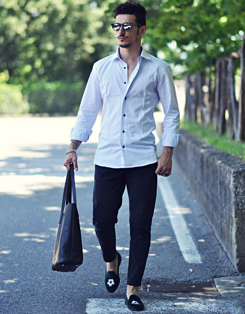 Одежда белый верх черный низ