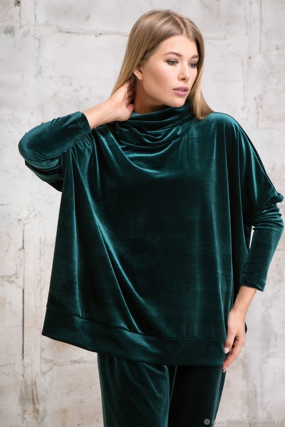 Бархатная блуза