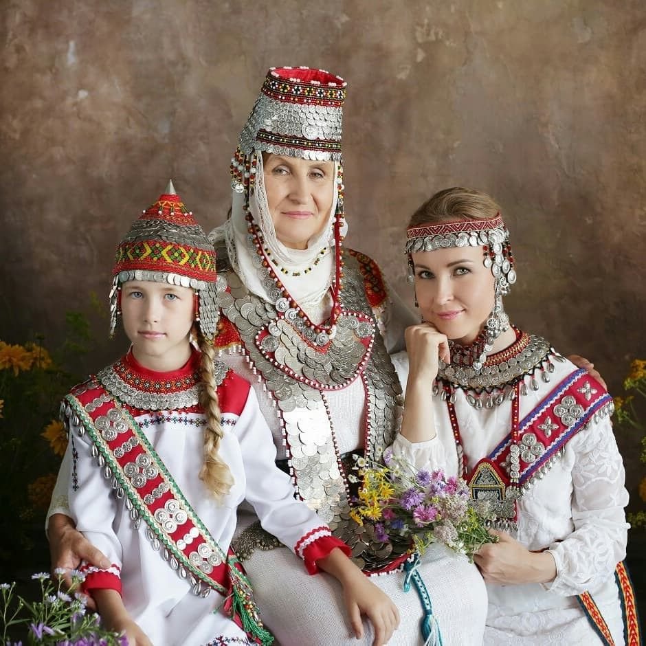 Фольклорный стиль костюма