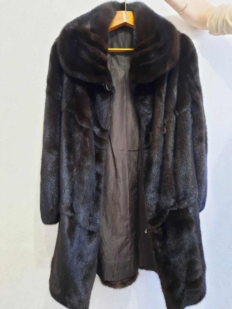 Шуба в спортивном стиле