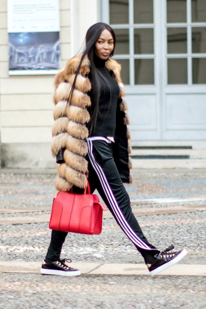 Шуба под спортивный стиль