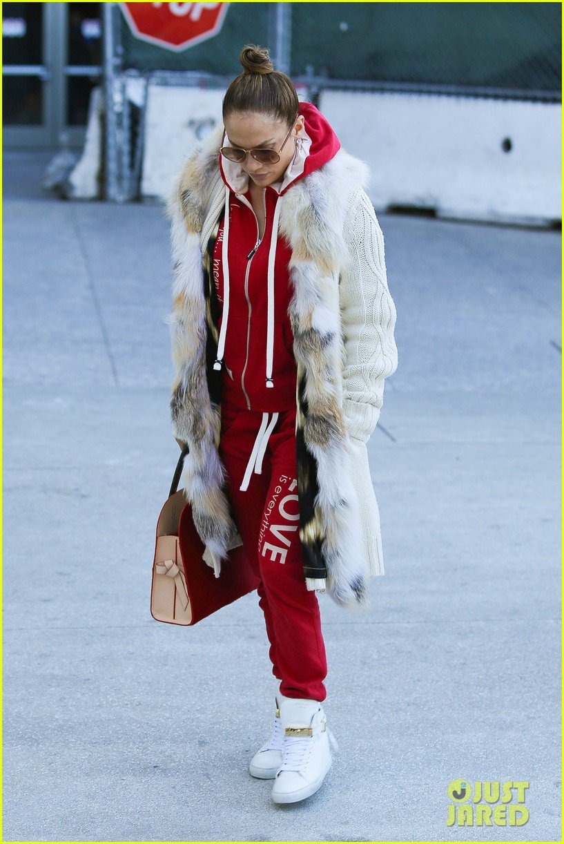 Спорт костюм с шубой