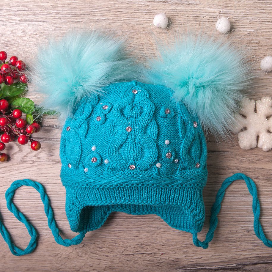 Бирюзовая шапка с помпоном для девочки