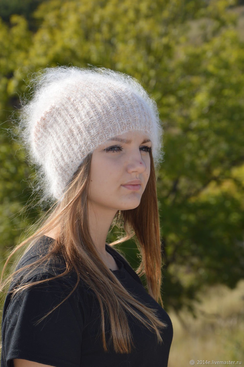 Шапка из тонкой пряжи спицами