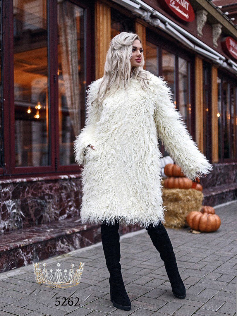Шуба из ламы Снежная Королева