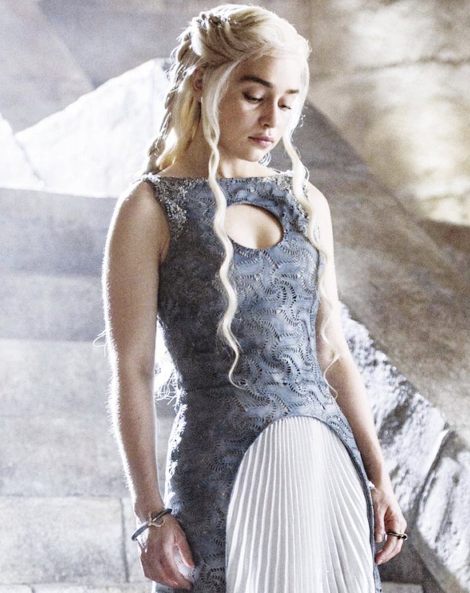 Эмилия Кларк Дейнерис одежда