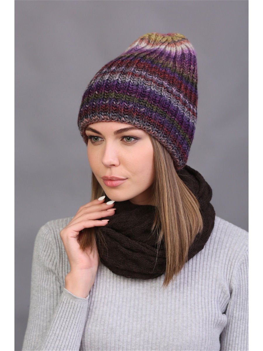 Шапка из секционной пряжи