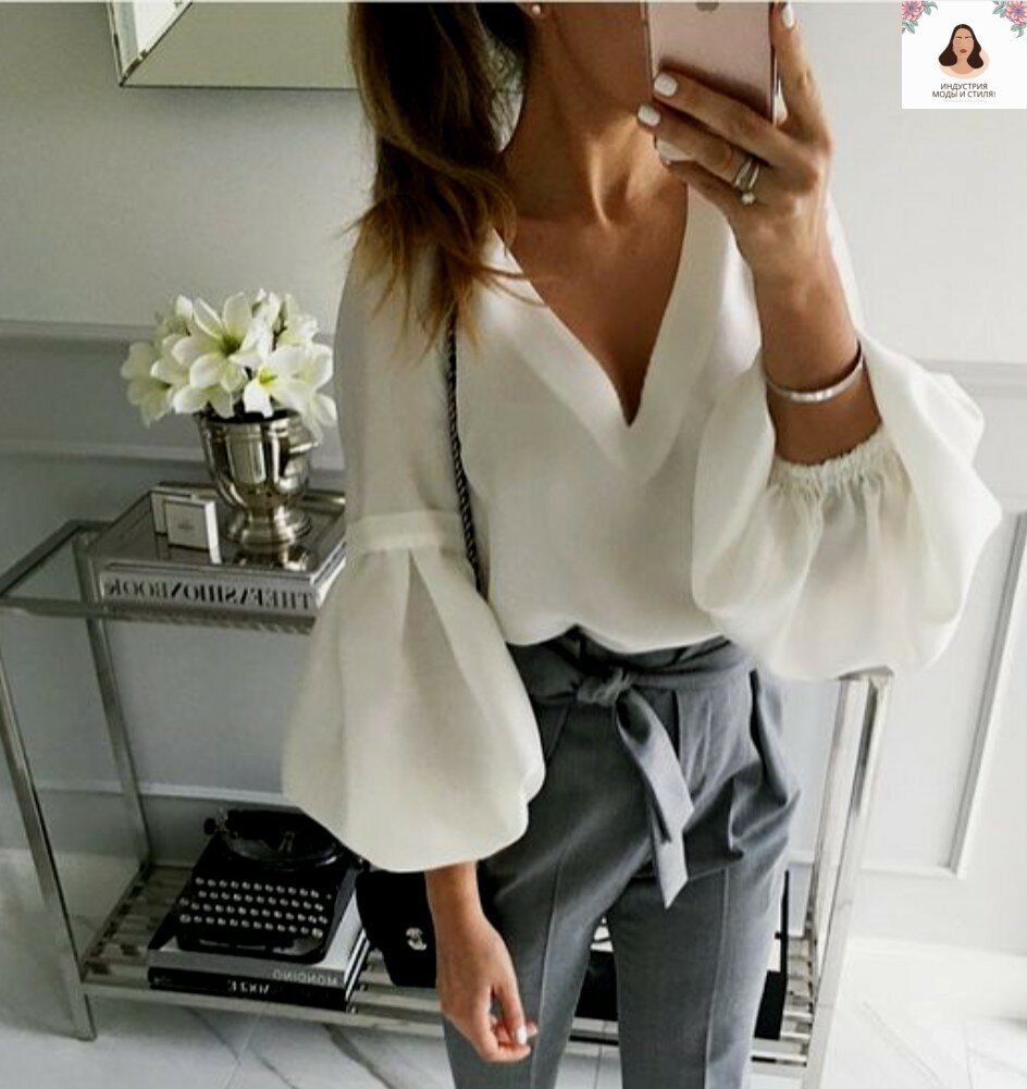 Платье с объемными рукавами