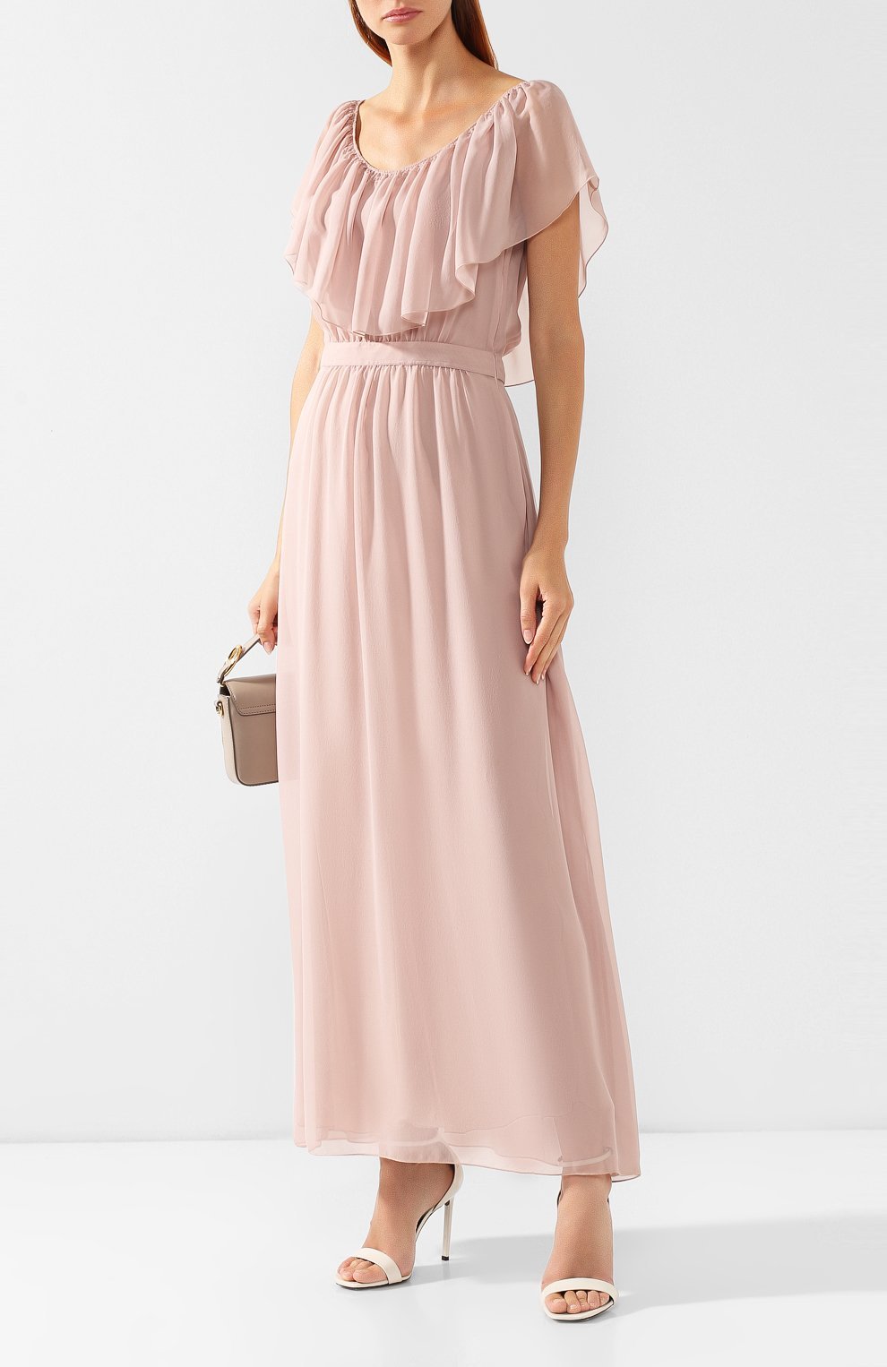 Струящиеся платья из шелка