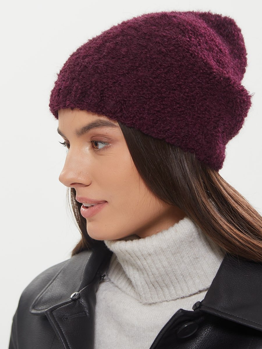 Альпака в шапке