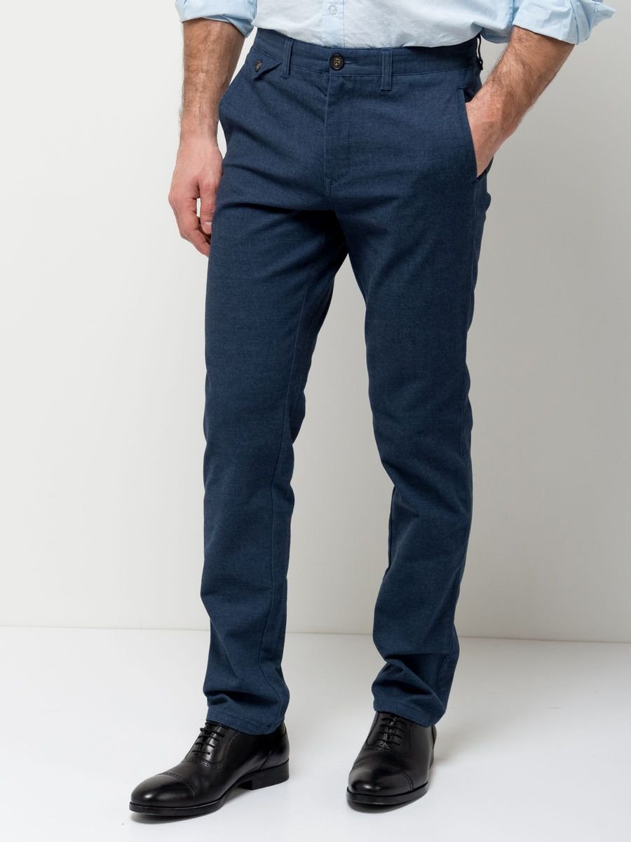 Мужские джинсы сзади