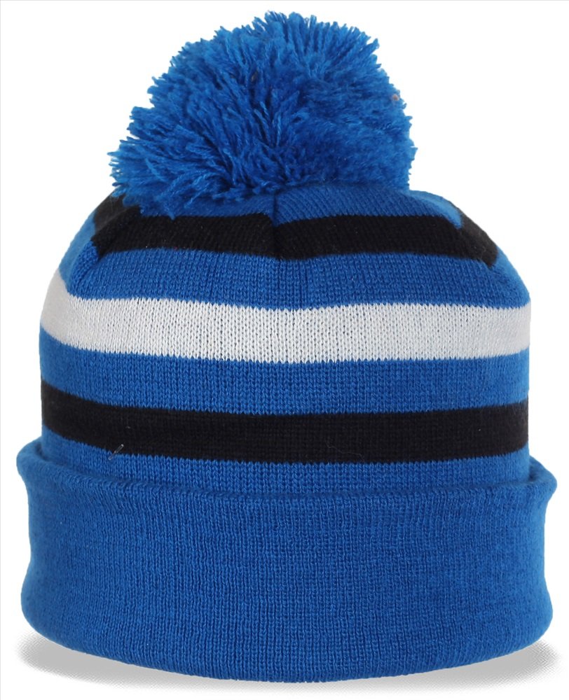 Шапка с двумя помпонами женская