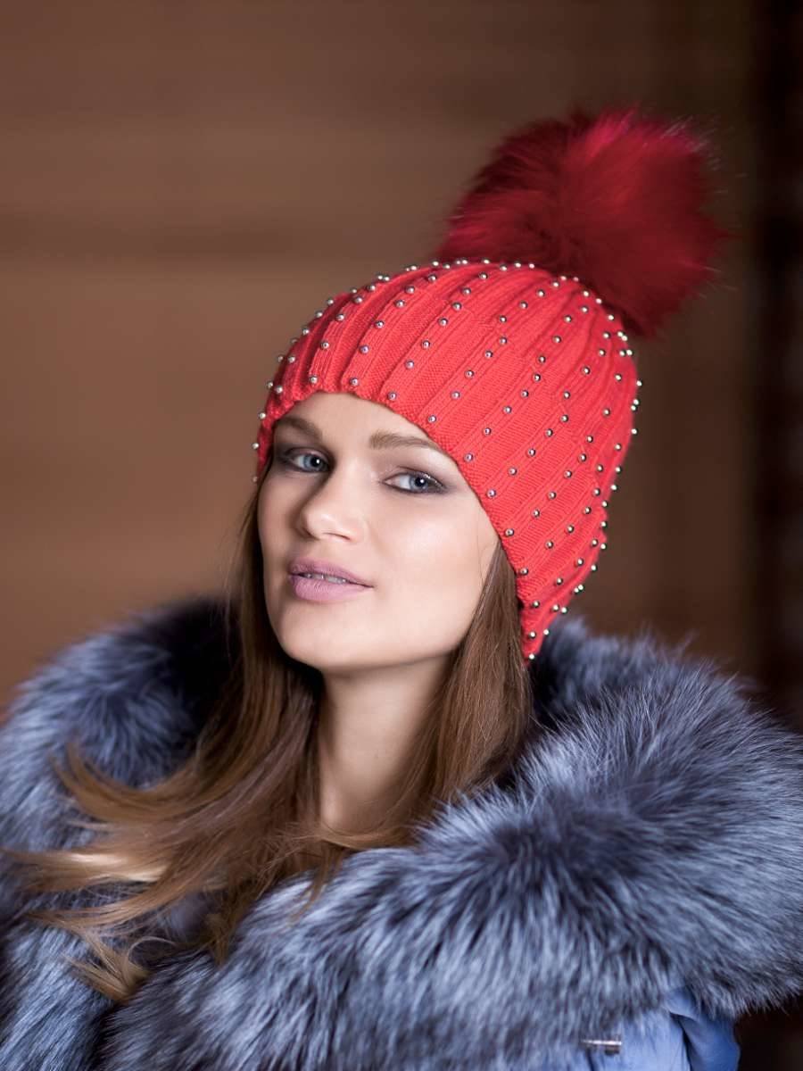 Шапки женские зимние