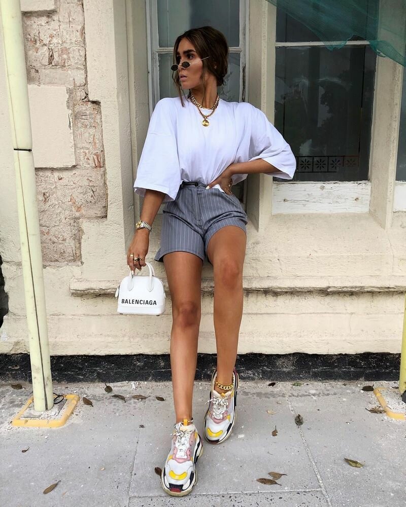 Костюм адидас и футболка адидас