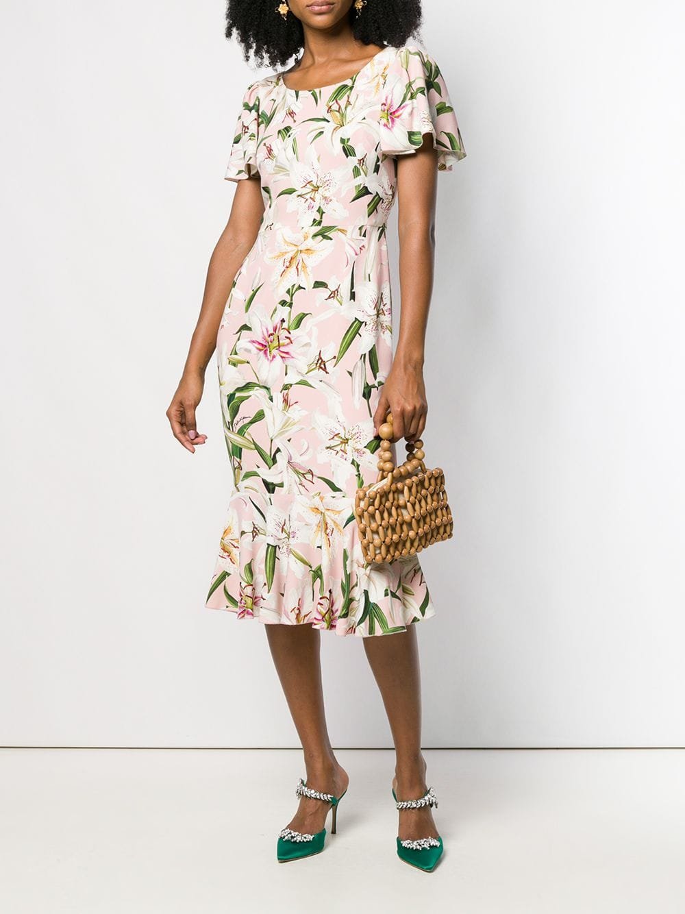 Черное платье с розами Дольче Габбана