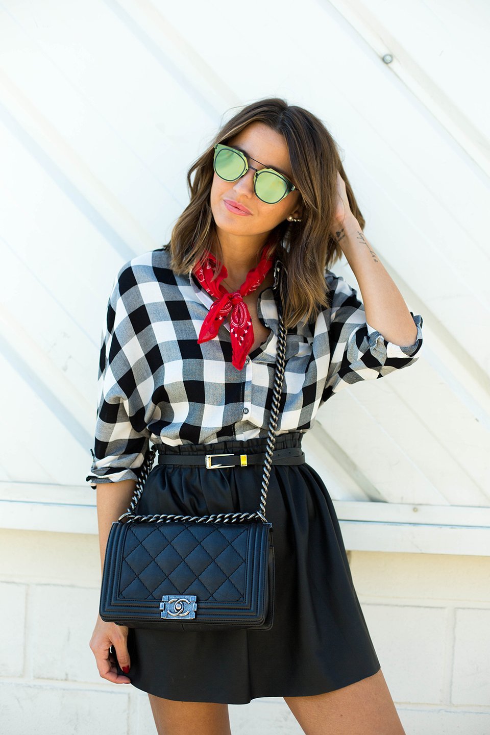 Рубашка поверх сарафана