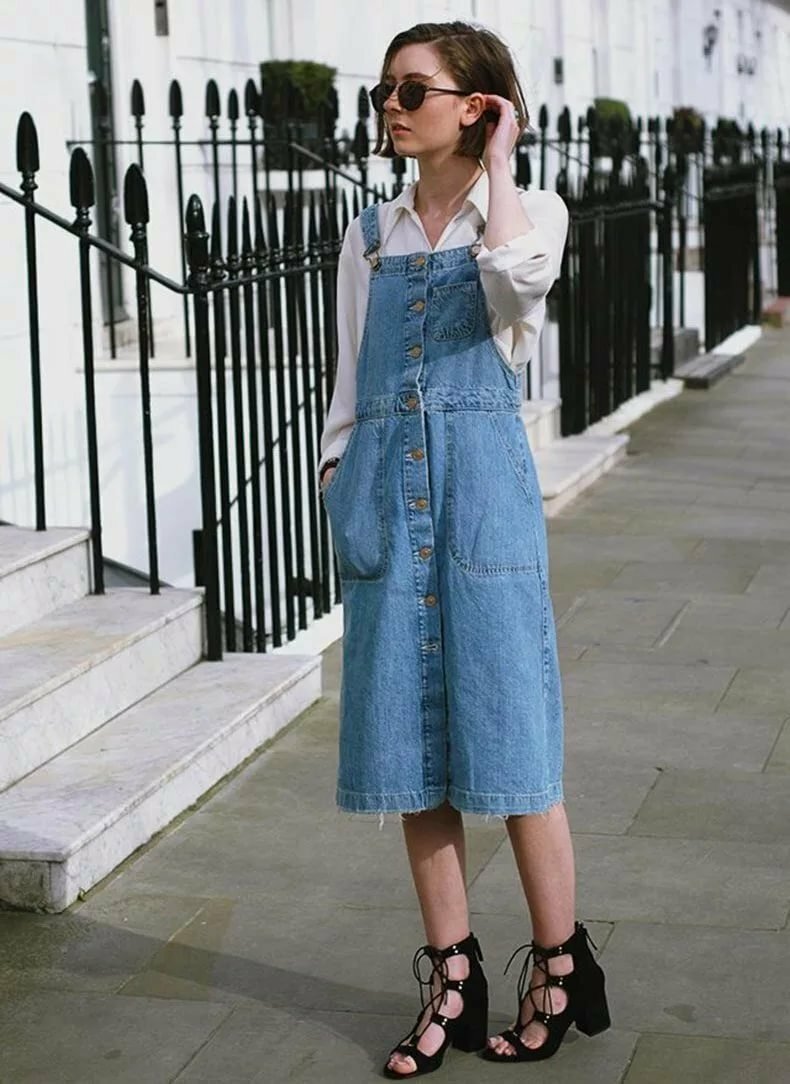 Черное платье с белой рубашкой