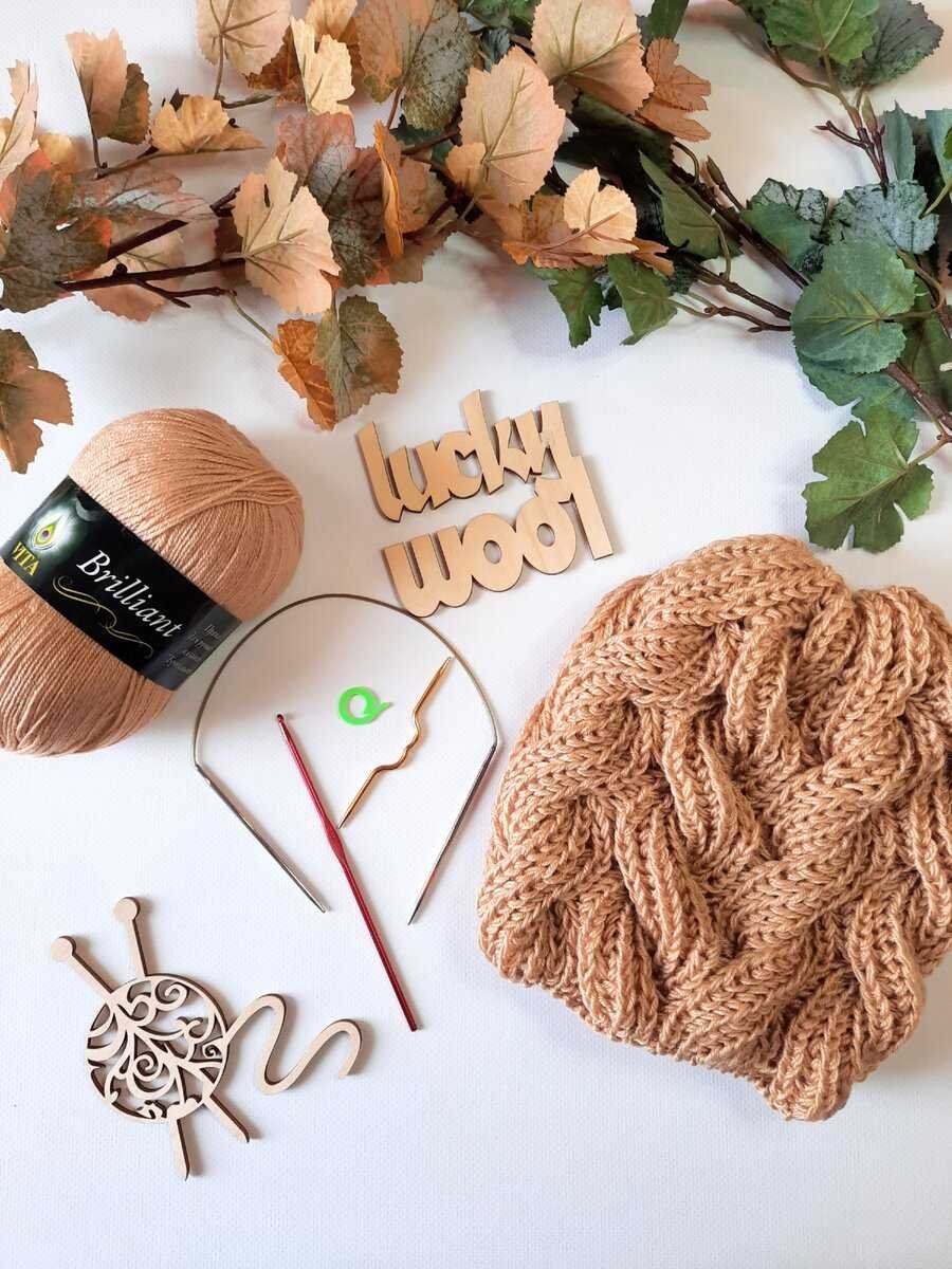 Шапка жгуты из пышной резинки