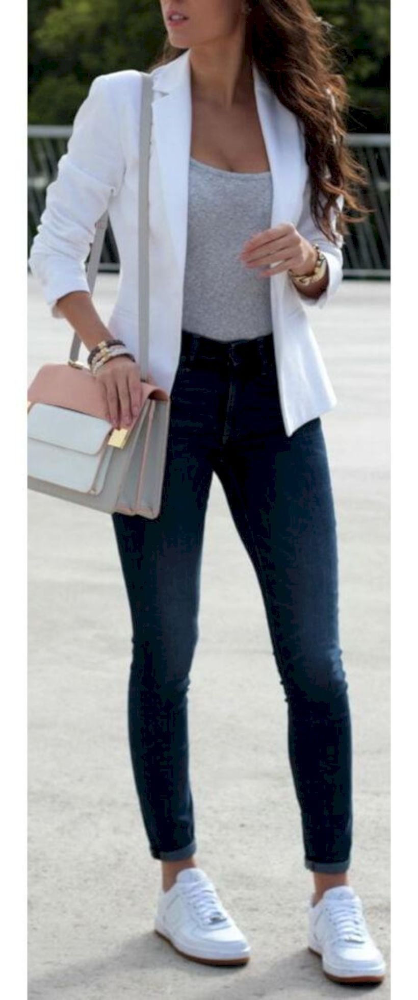 Белые джинсы с пиджаком мужские