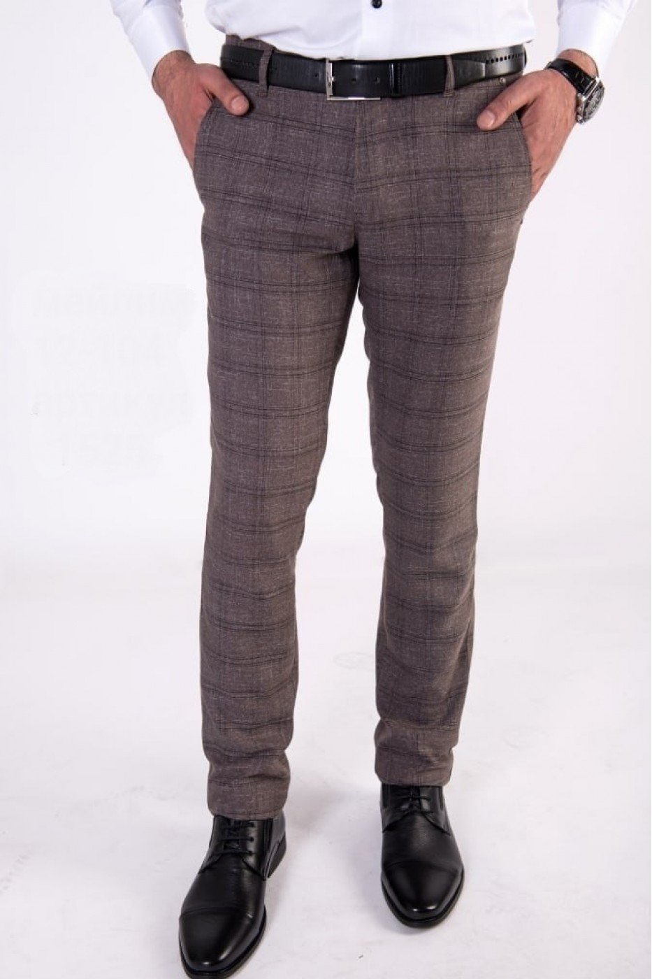 Ремень к коричневым брюкам