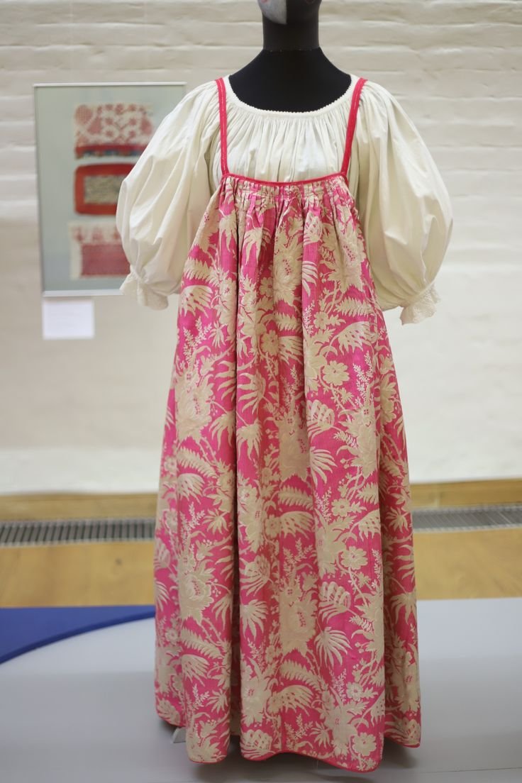 Старинные русские Наряды