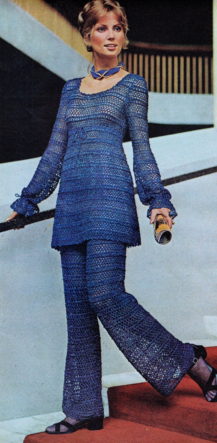 Нарядные вязаные платья для женщин