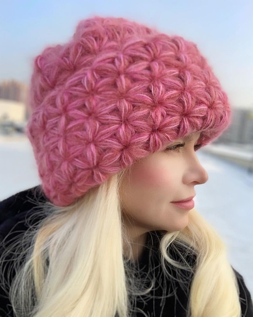 Шапка узором звездочки