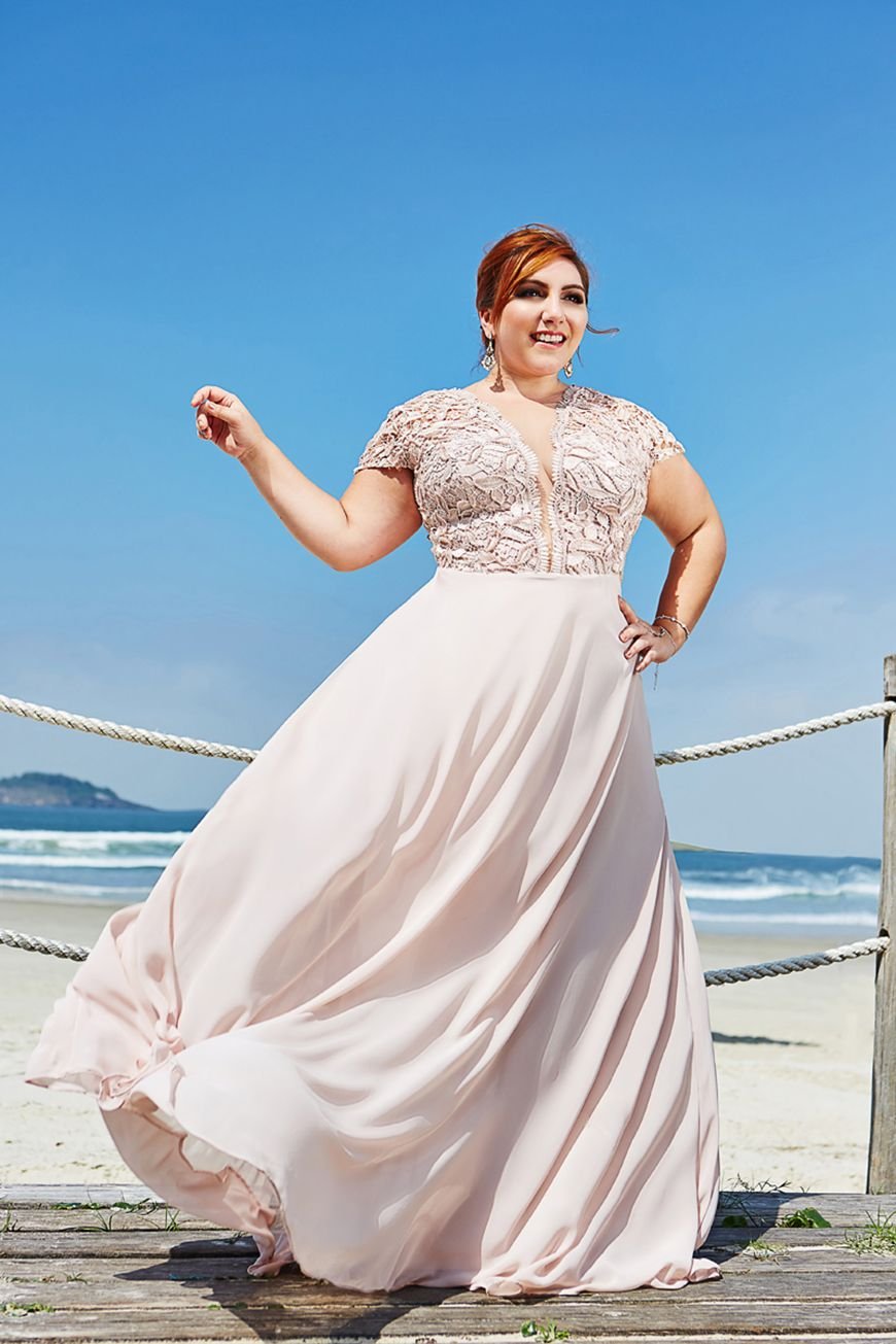 Платье в пол на полных девушек