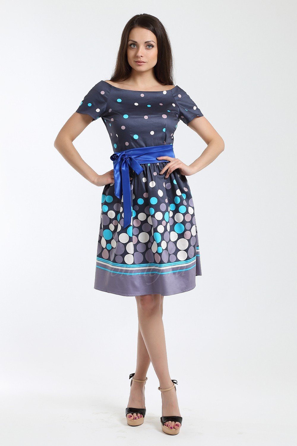 Платье из купонной ткани