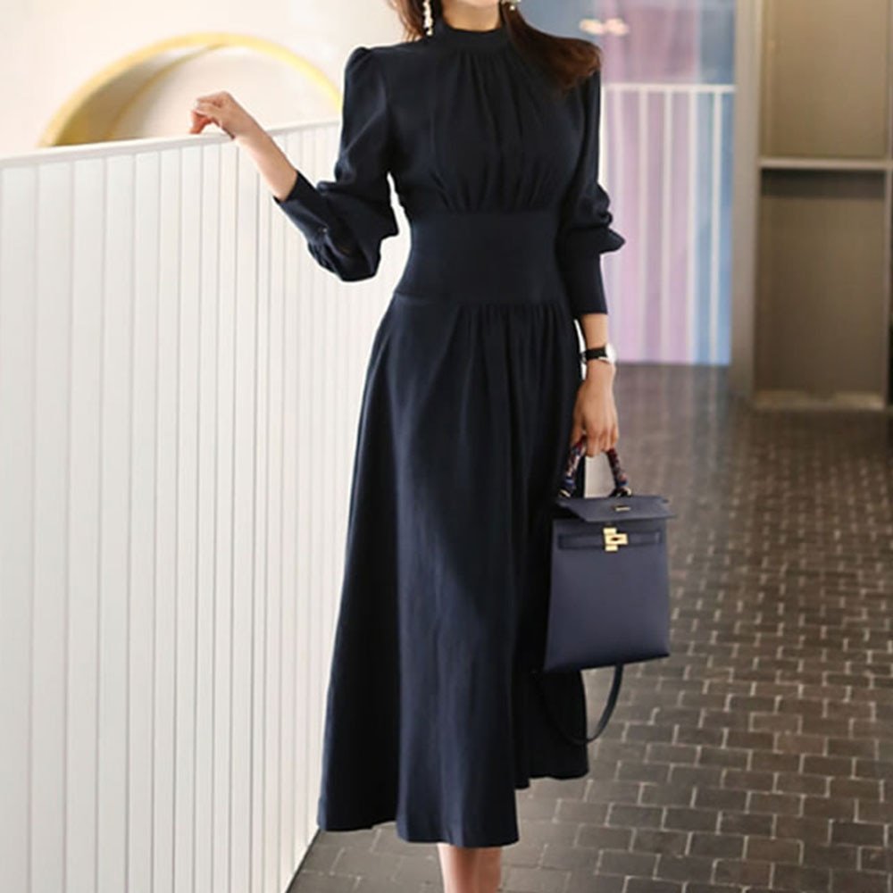 Черное платье французской длины