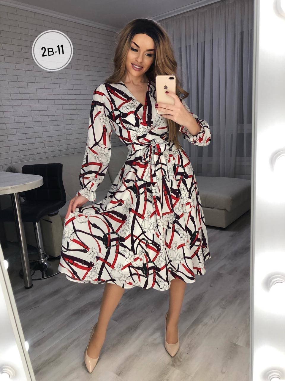 Вечернее платье миди с пышной юбкой