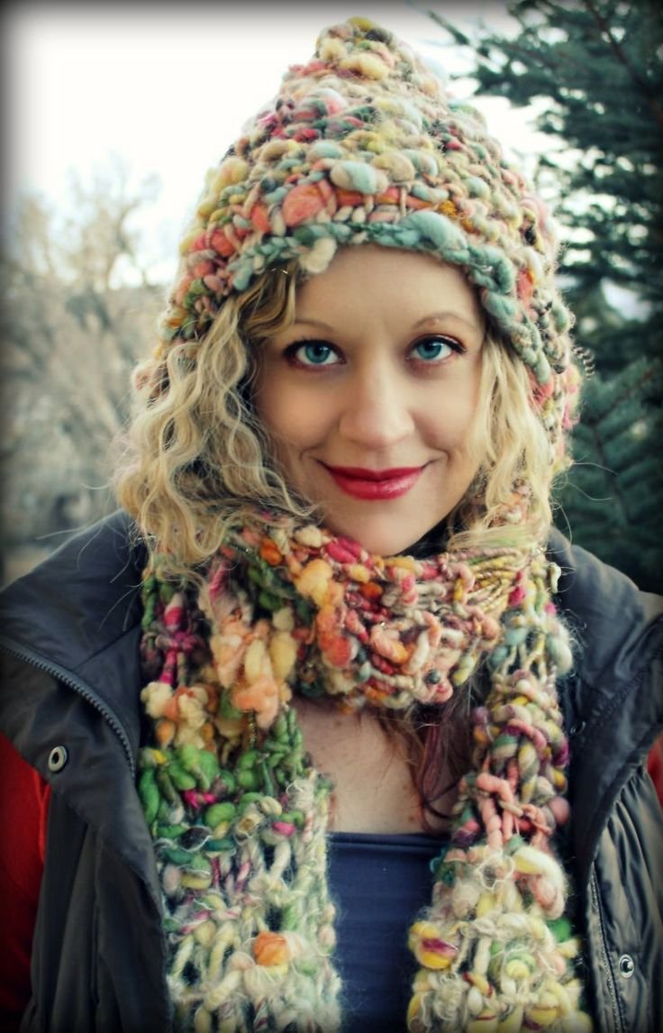 Шапка из пряжи дольче