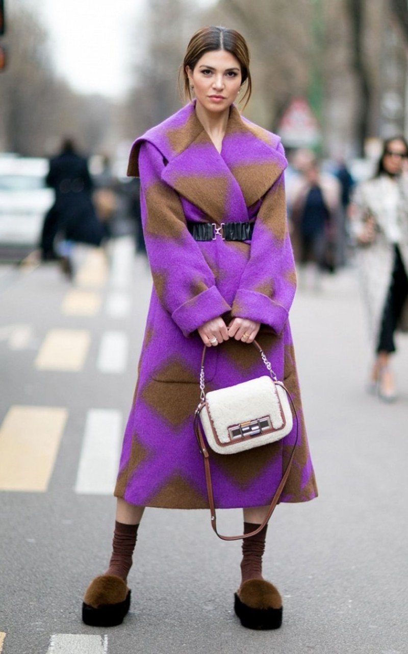 Лавандовое пальто образы