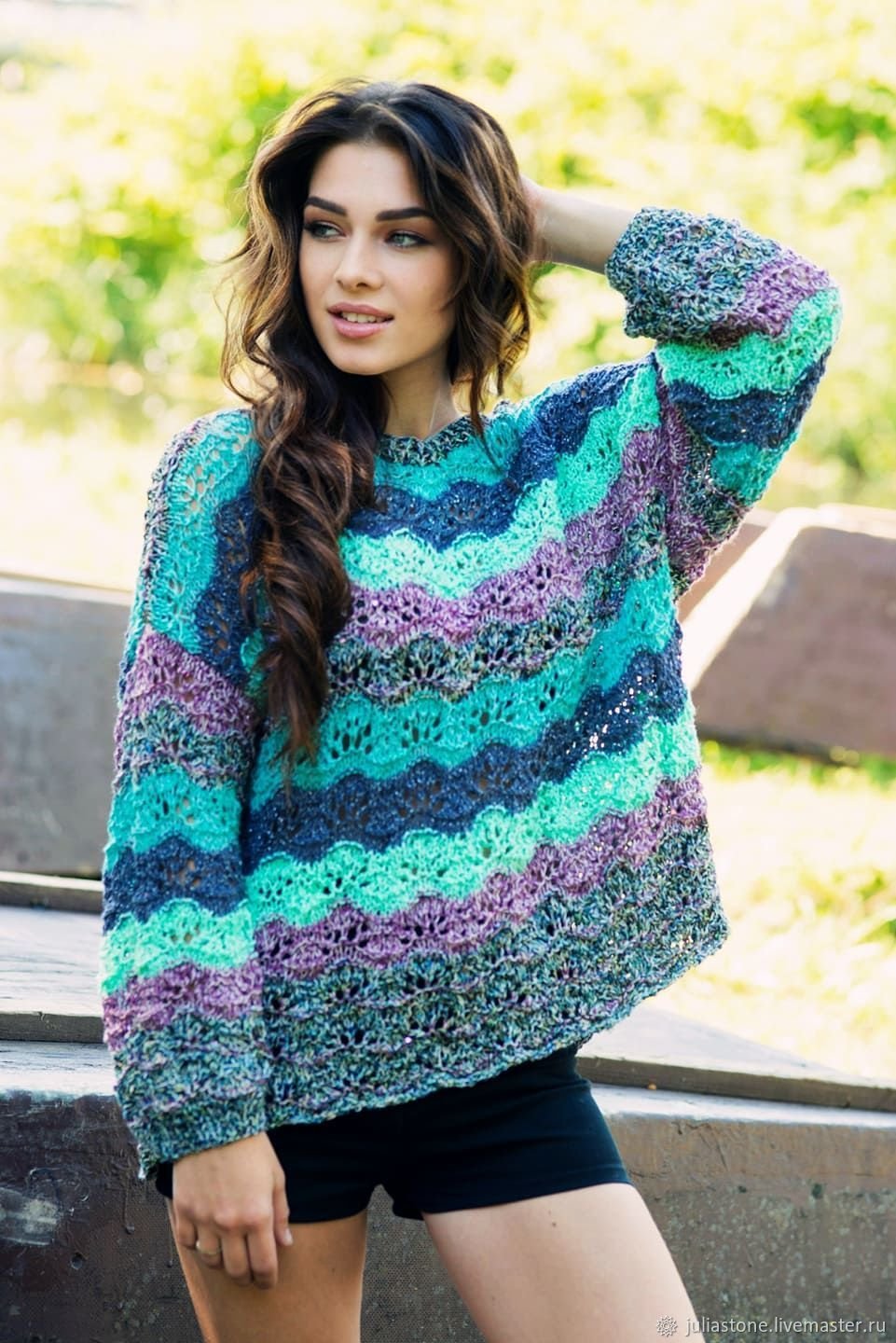 Пуловер женский реглан из меланжевой пряжи спицами