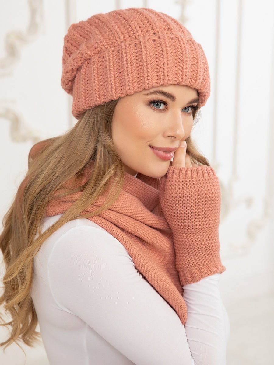 Шапка английской резинкой