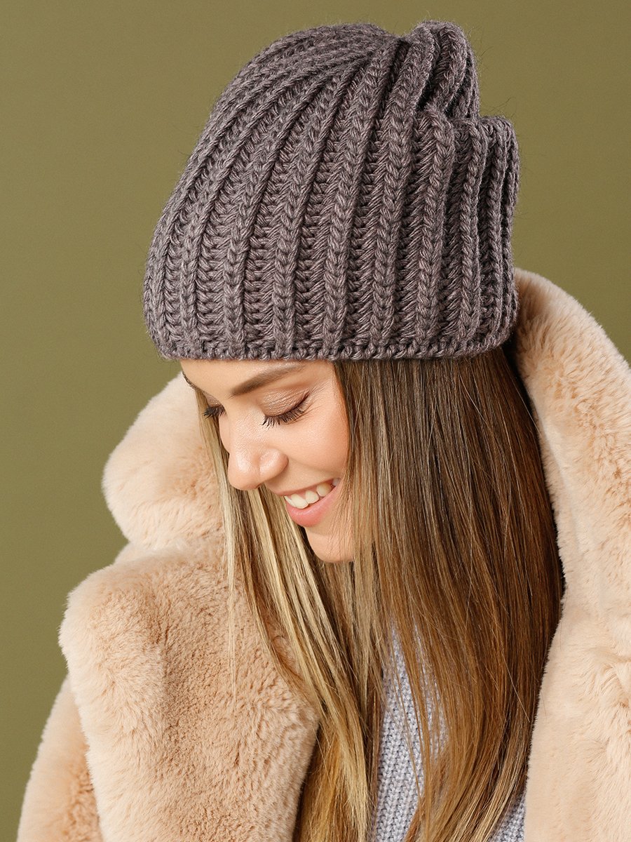 Шапки связанные резинкой