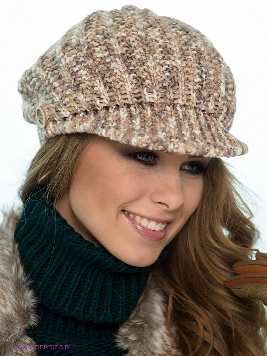 Вязаная кепка Дженнифер Лопес