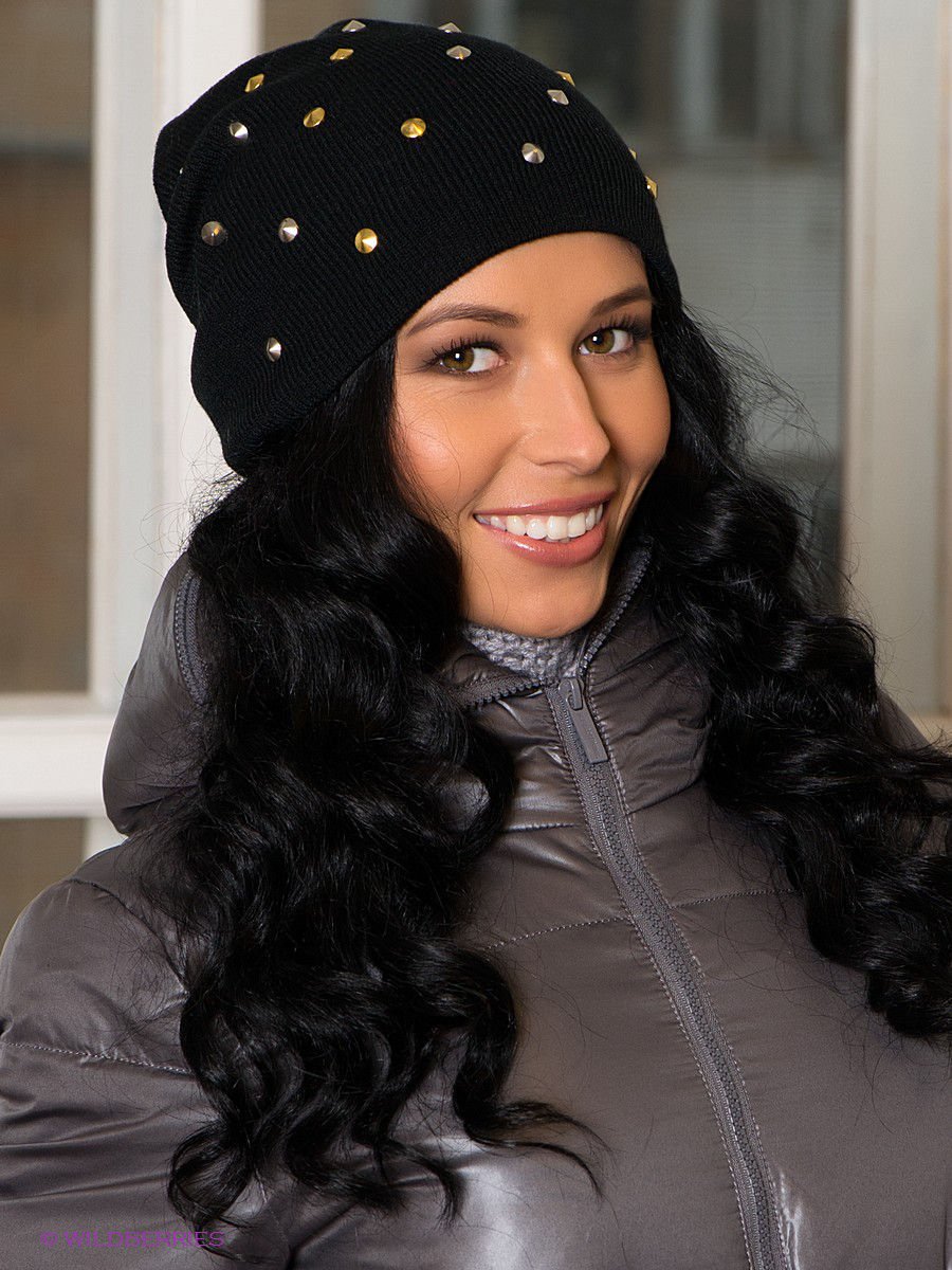 Велюровые шапки женские