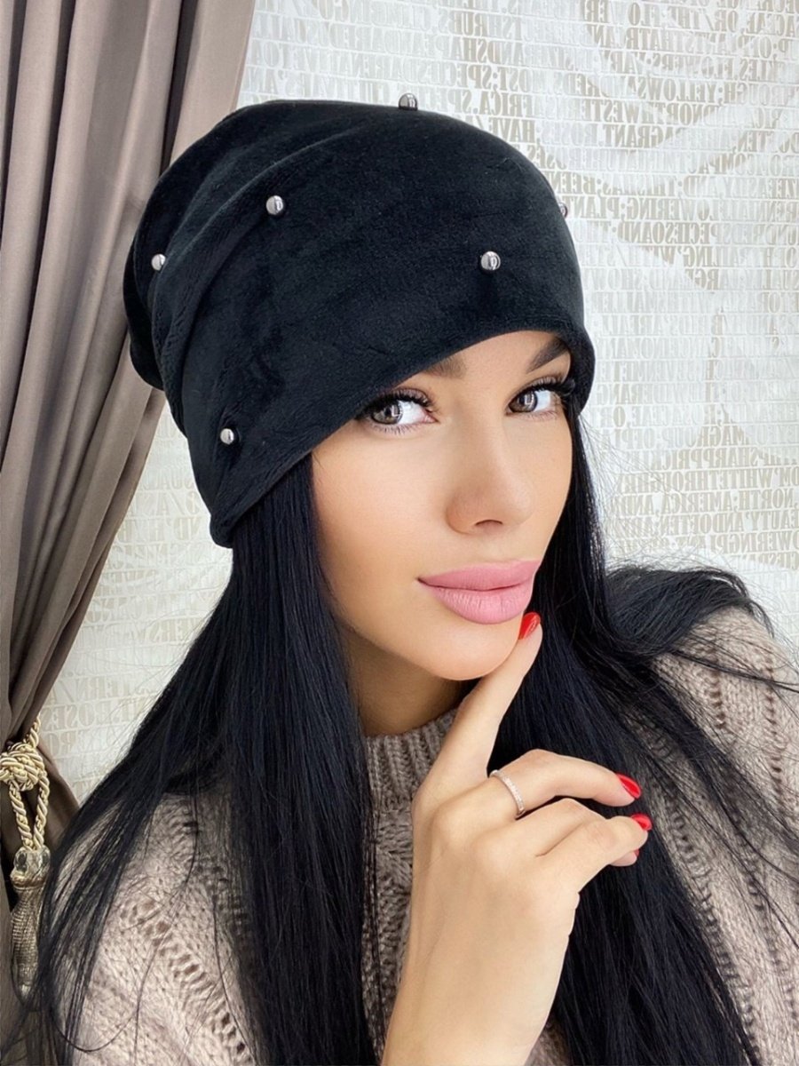 Велюровая шапка