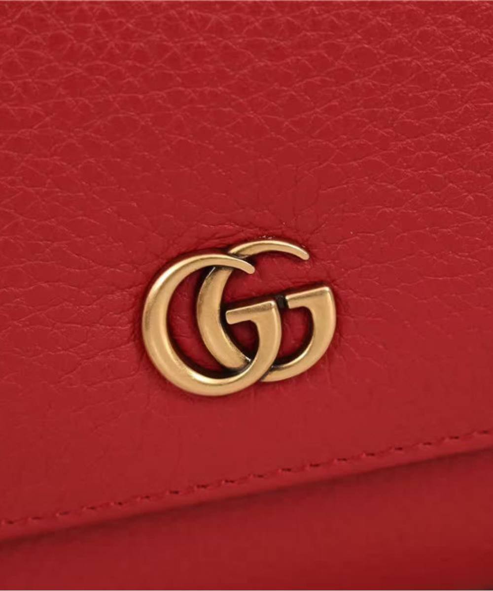 Сумка с логотипом в виде буквы в