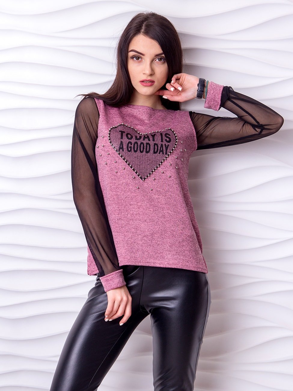 Кофточка с кожаными вставками