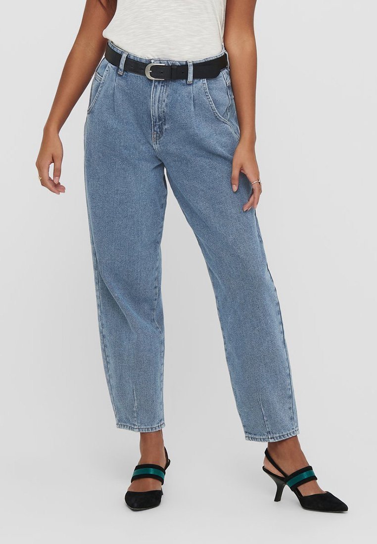 Джинсы на кокетке женские