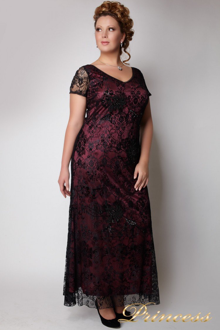 Черное платье с гипюром для полных