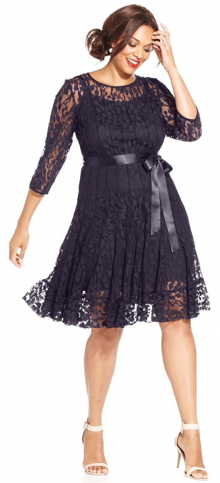 Красное гипюровое платье