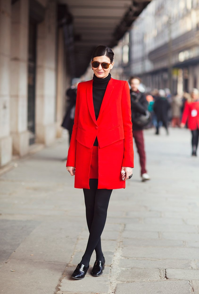 Красное пальто миди