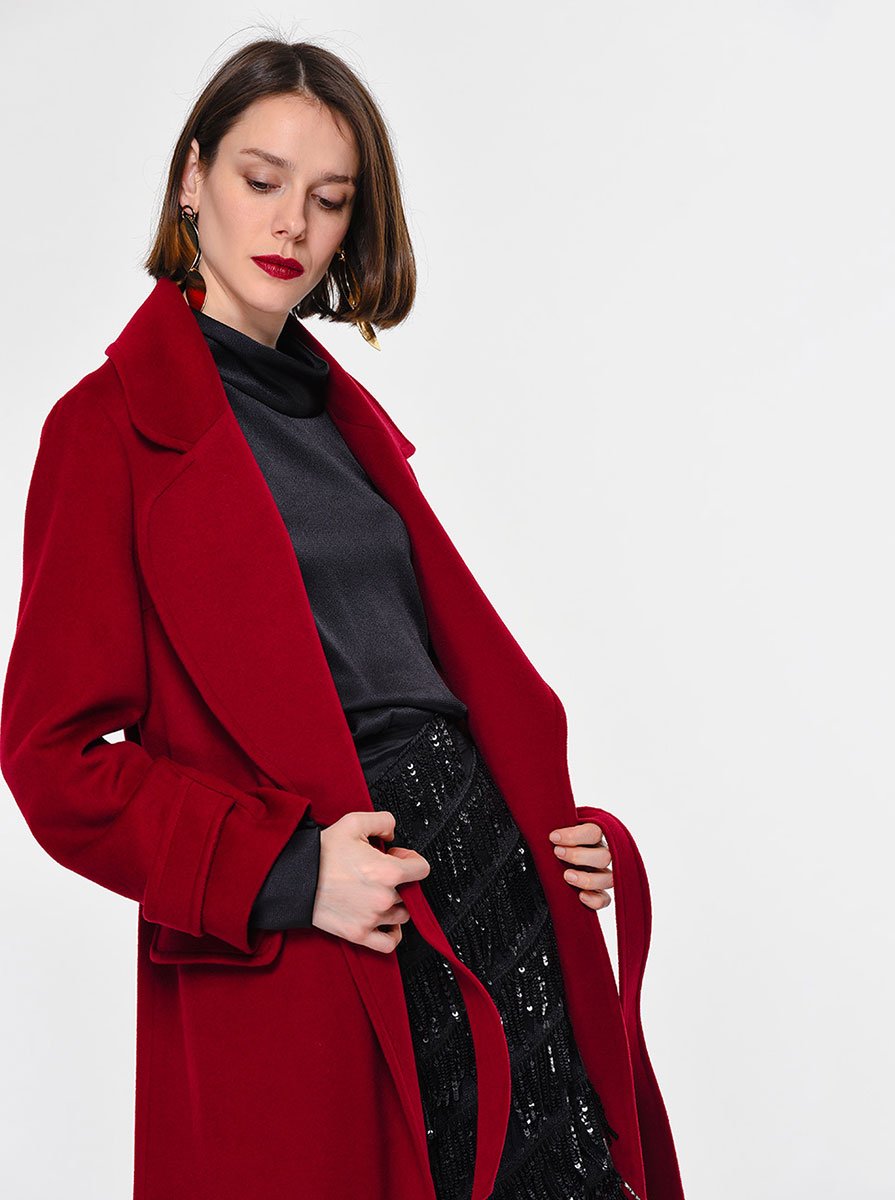 Черное пальто Пинко