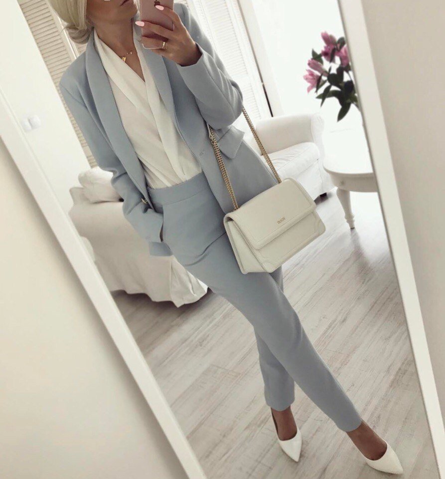 Блондинки деловой образ