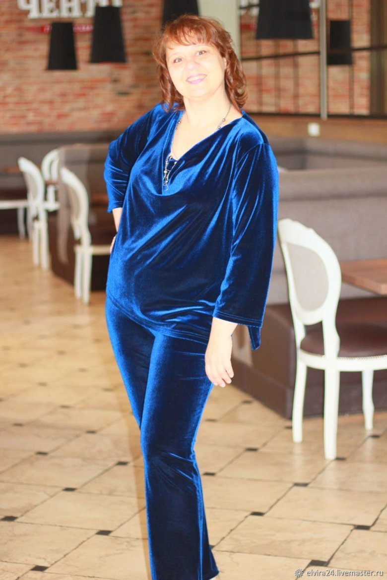 Atos Lombardini костюм брючный синий вельвет