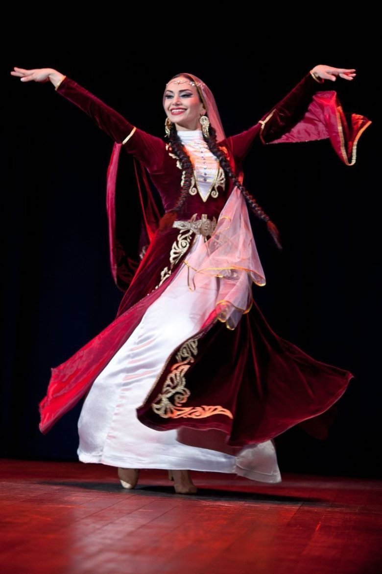 Рачули костюм грузинский